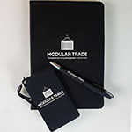 Набор с логотипом MODULAR TRADE: ежедневник, ручка и аккумулятор