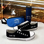 Термос, поясная сумка и кеды с логотипом Family Trip