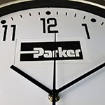 Часы с логотипом Parker