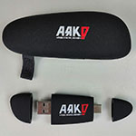 Аккумулятор и флешка в виде камня с логотипом АЯК