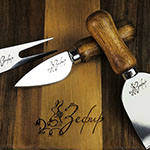 Набор для сыра с логотипом Зефир, гравировка на ножах и разделочной доске