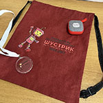 Набор с логотипом Шустрик: сумка мешок, медаль и беспроводная колонка