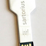 Флешка-ключ с логотипом Sartorious