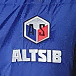 Одежда с логотипом ALTSIB: толстовки, футболка и жилетка
